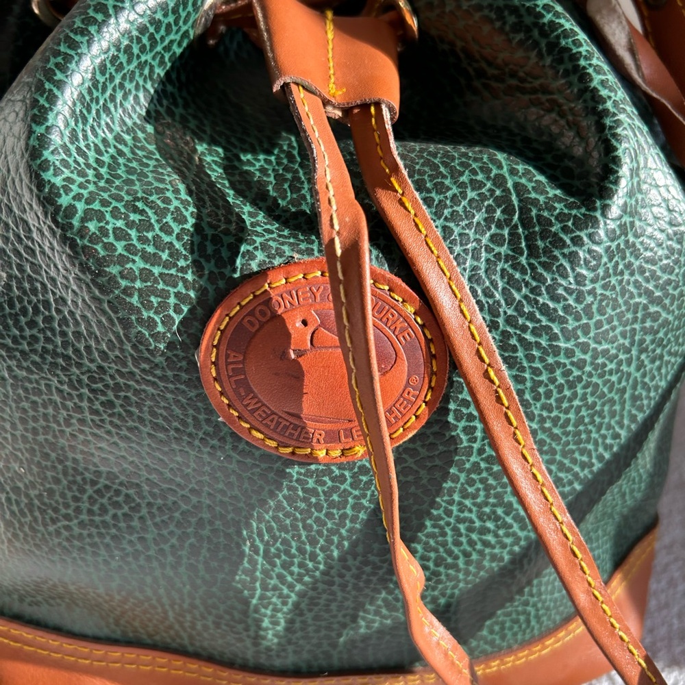 Vintage Dooney & Bourke Drawstring Bucket Bag in Fir Green with British Tan Trim - Picture 4 of 12